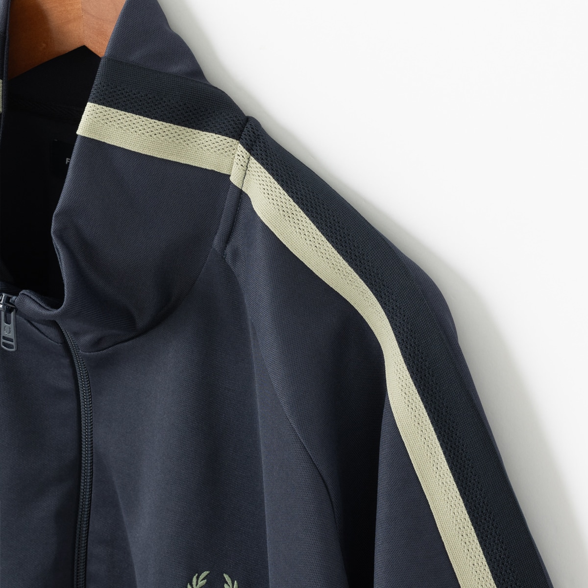 Fred Perry �ե�åɥڥ꡼ �ȥ�å����㥱�å� ���㡼�� ��å���ơ��� ���åץ��롼 ��˥��å��� �����������ե����� ��������Ź 