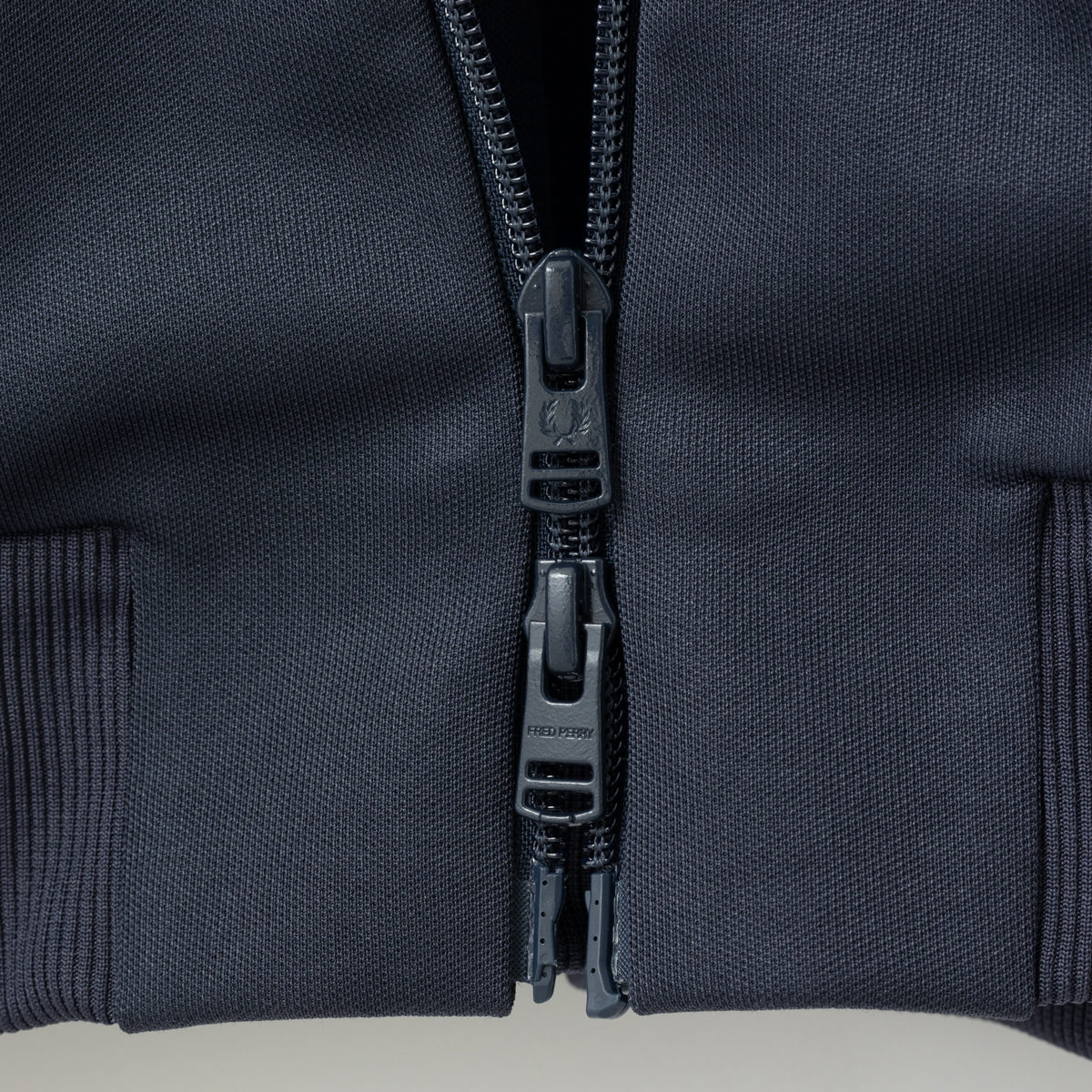 Fred Perry �ե�åɥڥ꡼ �ȥ�å����㥱�å� ���㡼�� ��å���ơ��� ���åץ��롼 ��˥��å��� �����������ե����� ��������Ź 
