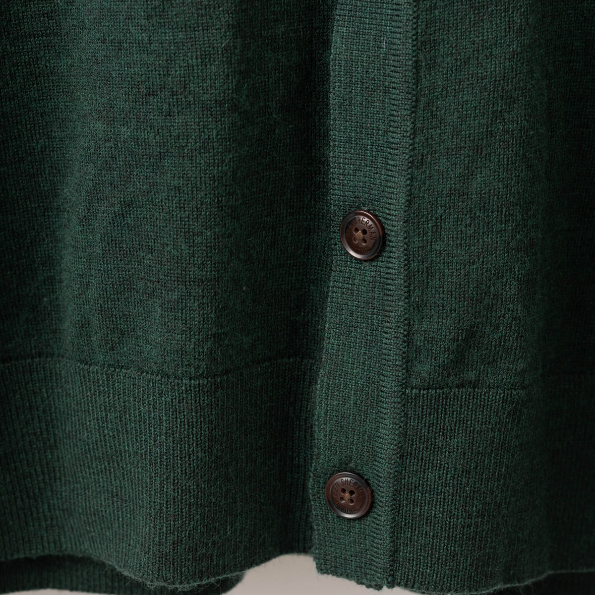 �٥󥷥㡼�ޥ� Ben Sherman �����ͥ��㡼���Υ˥åȥ����ǥ����� V�ͥå�