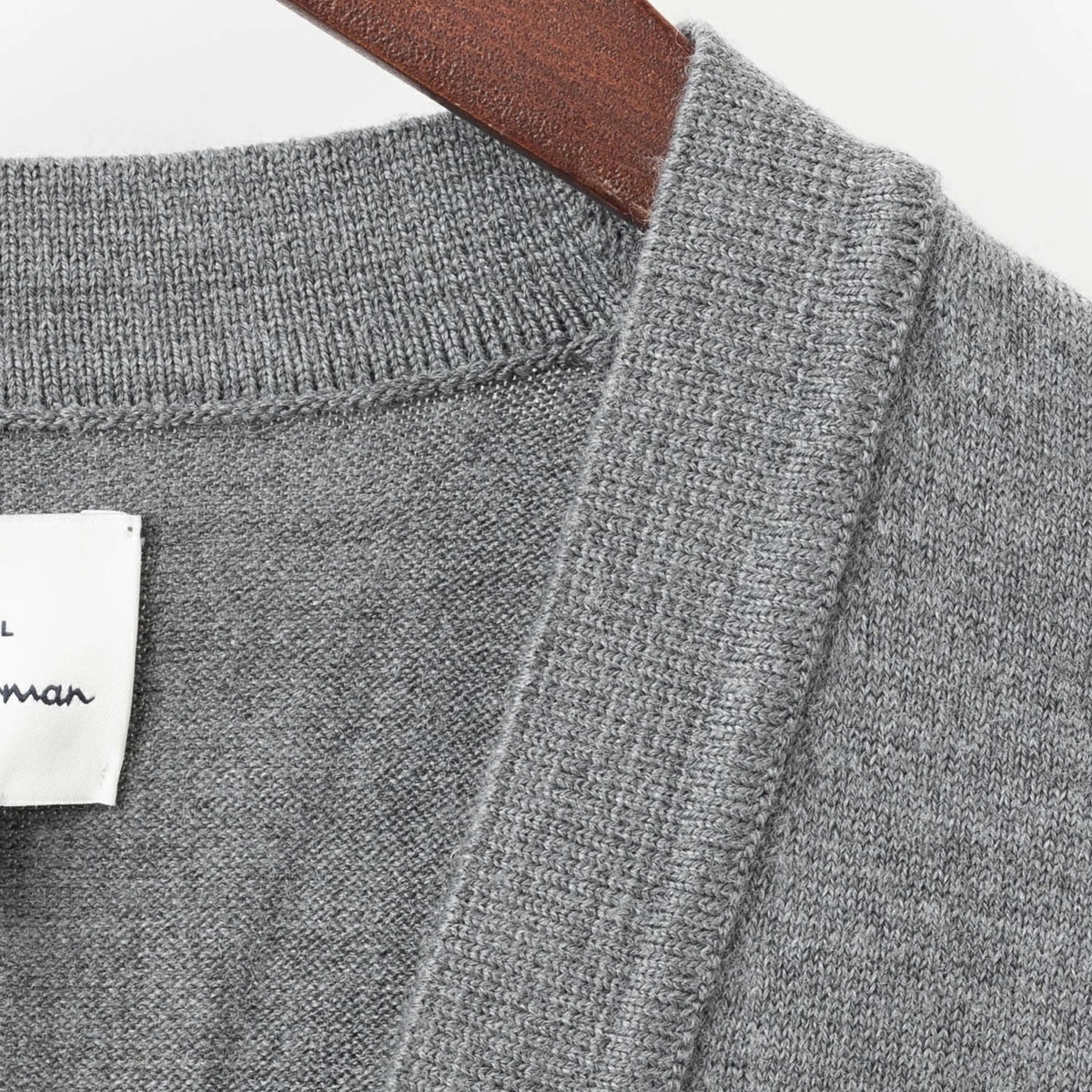 �٥󥷥㡼�ޥ� Ben Sherman �����ͥ��㡼���Υ˥åȥ����ǥ����� V�ͥå�