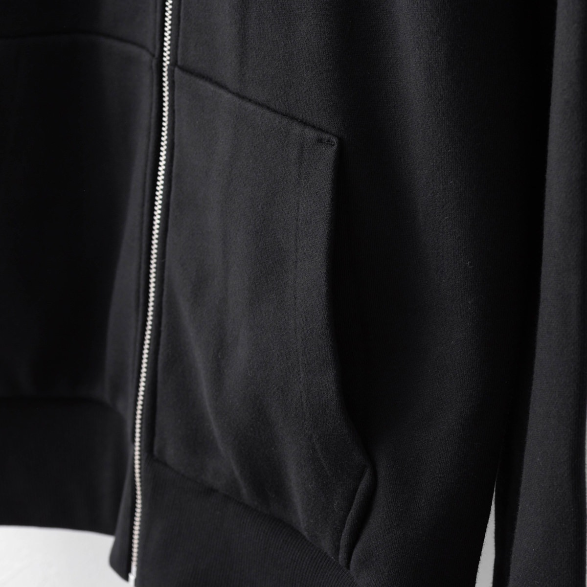 �ե�åɥڥ꡼ Fred Perry �ѡ����� ��� 4�� �֥�å� �ͥ��ӡ� �ߥ꥿�꡼���꡼�� ������� �ϥ��ͥå� ���åץ��롼�������åȥա��ǥ��� ��������Ź