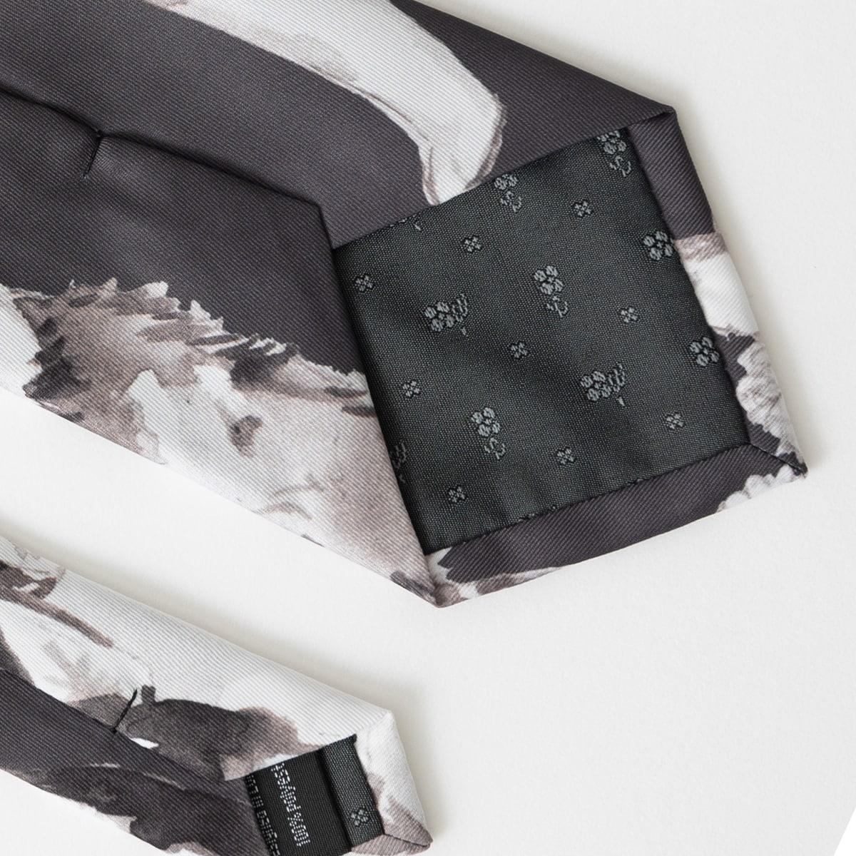 �Ȥ��ߥͥ����� �ɥå� ��Υ��� �ǥ����� �����륤���������� ���� �ۥ磻�� �֥�å� CHILLWORK �����å���֥� ������