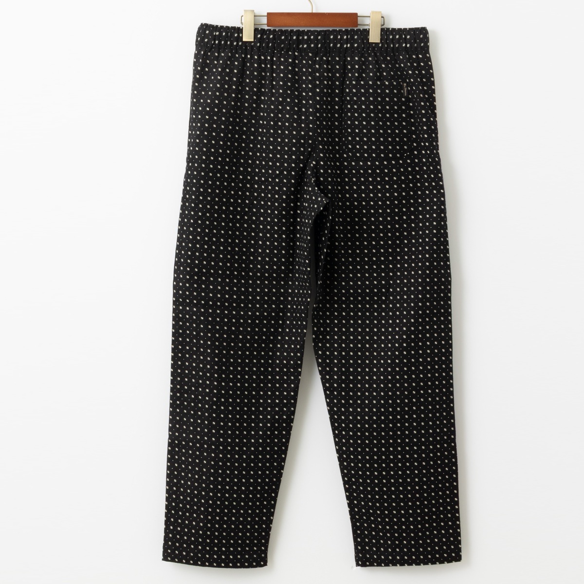 �٥󥷥㡼�ޥ� Ben Sherman ��Υץ��� �ȥ饦���� �ѥ�� �֥�å� REGULAR FIT �����Ǻ� ��˥��å���