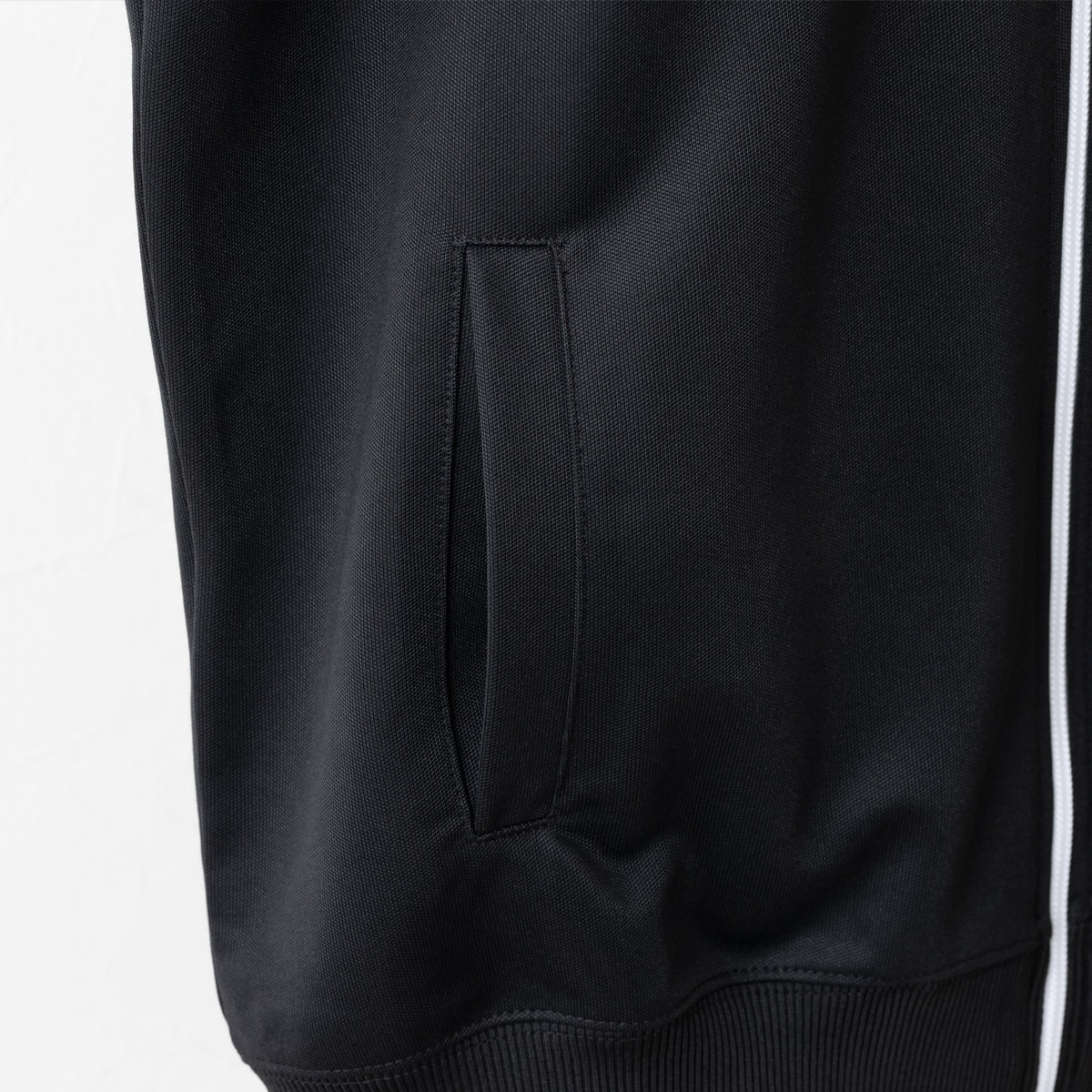 �ե�åɥڥ꡼ ���  �ȥ�å����㥱�å� ���㡼�� �������꡼���ơ��� Fred Perry ��˥��å��� ��������Ź 