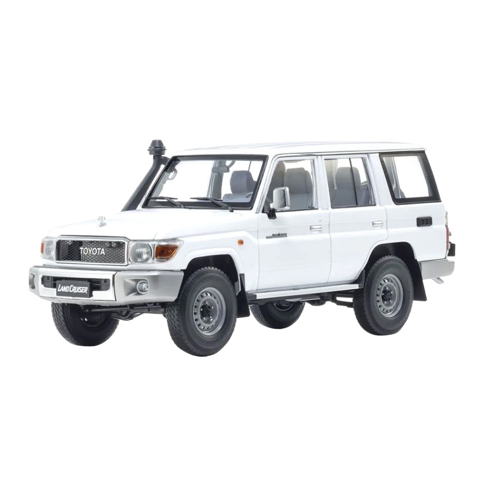 ALMOST-REAL 1/18 モデル トヨタ ランドクルーザー 76 2017年 ホワイト