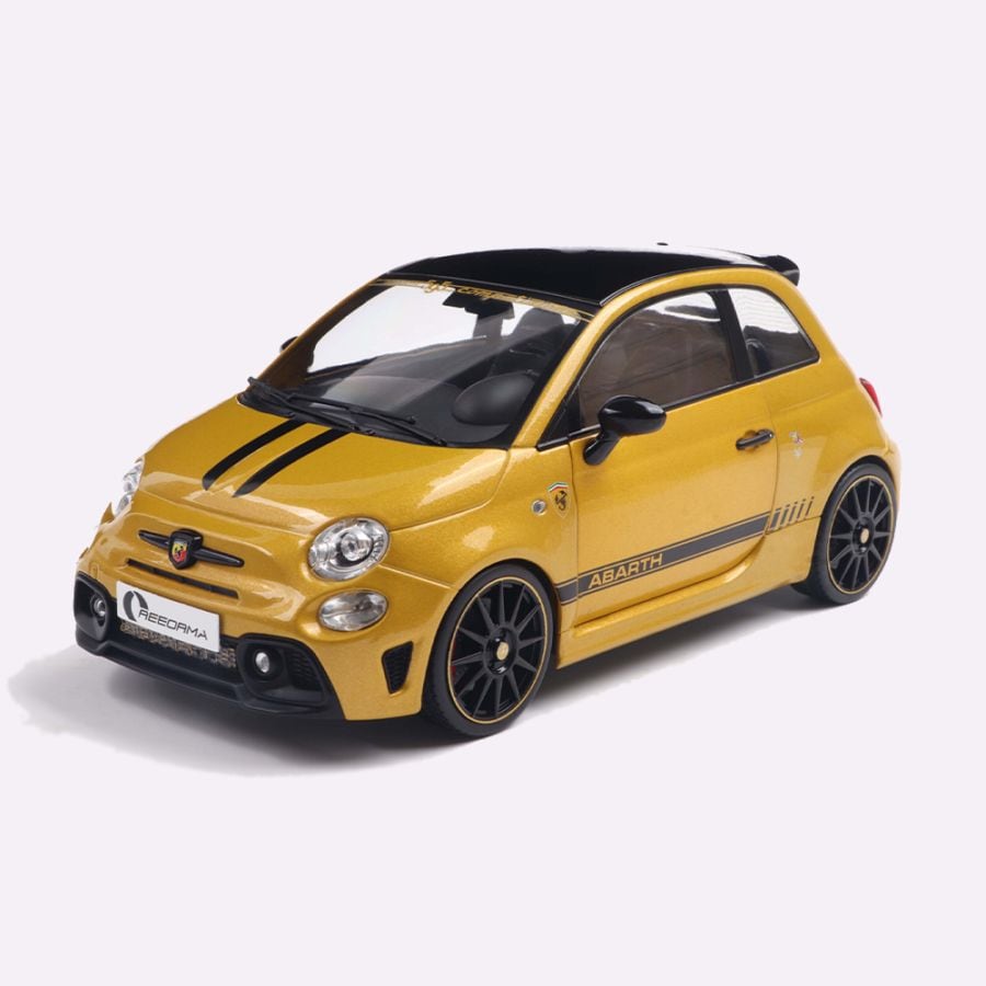 ソリド 1/18 フィアット F595 アバルト 2024年