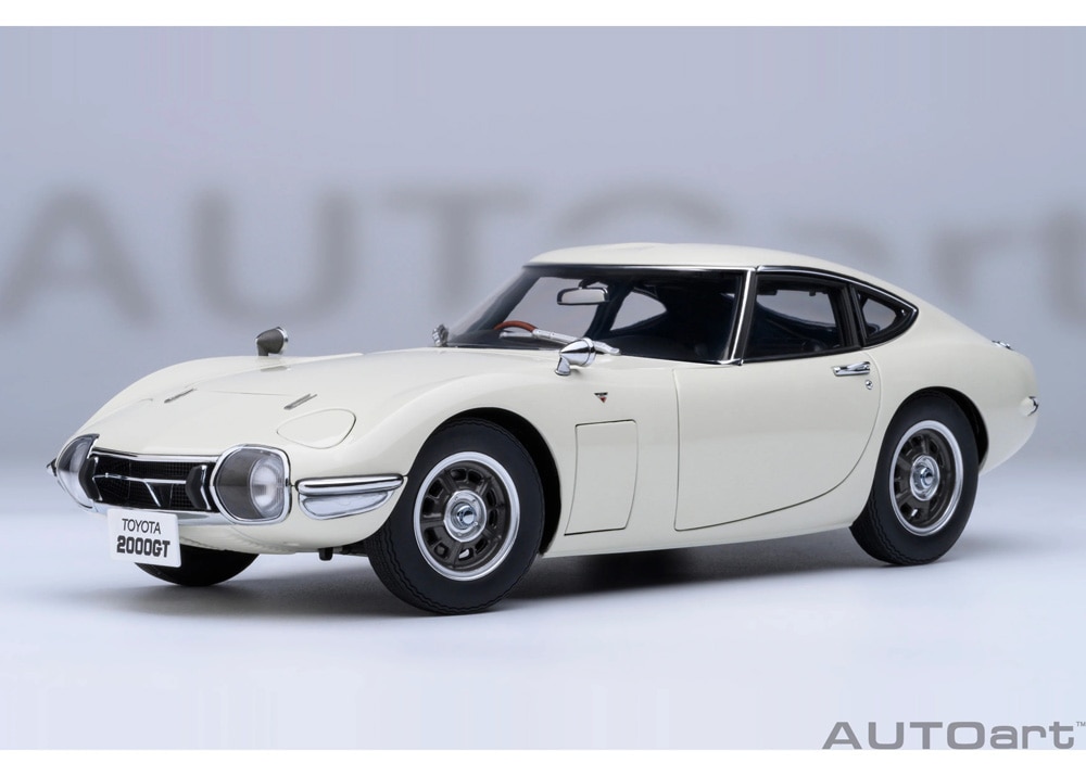 オートアート 1/18 トヨタ 2000GT 1967年 ホワイト