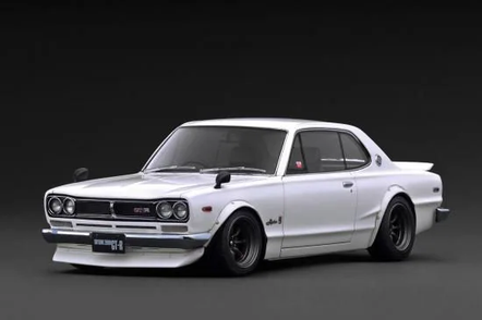 イグニッションモデル 1/18 ニッサン NISSAN スカイライン 2000 GT-R (KPGC10) ホワイト RSワタナベ エイト スポーク 15インチ ホイール