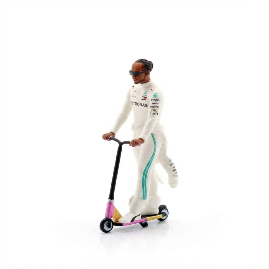 Cartrix 1/18 ルイス ハミルトン W07 スクーター 乗車 フィギュア 2016 