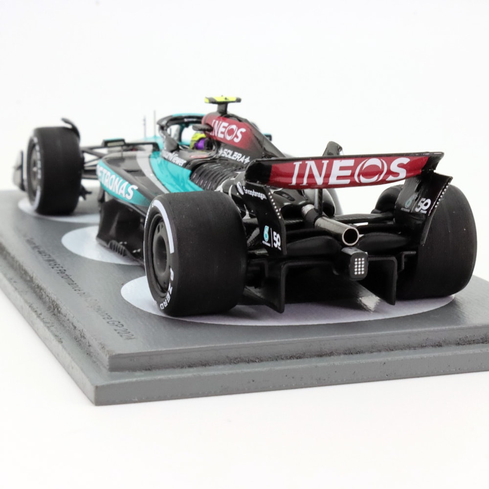 スパーク 1/43 メルセデス AMG W15 E パフォーマンス #44 ルイス