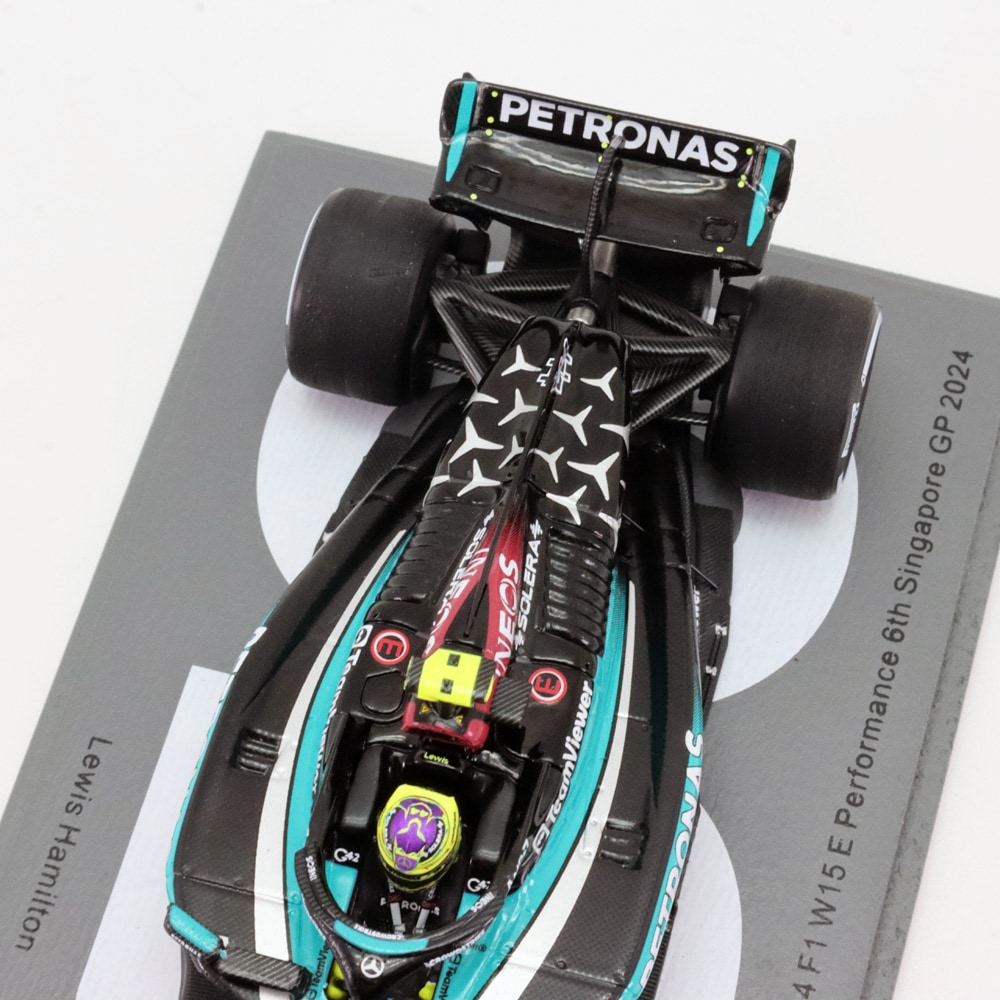 スパーク 1/43 メルセデス AMG W15 E パフォーマンス #44 ルイス