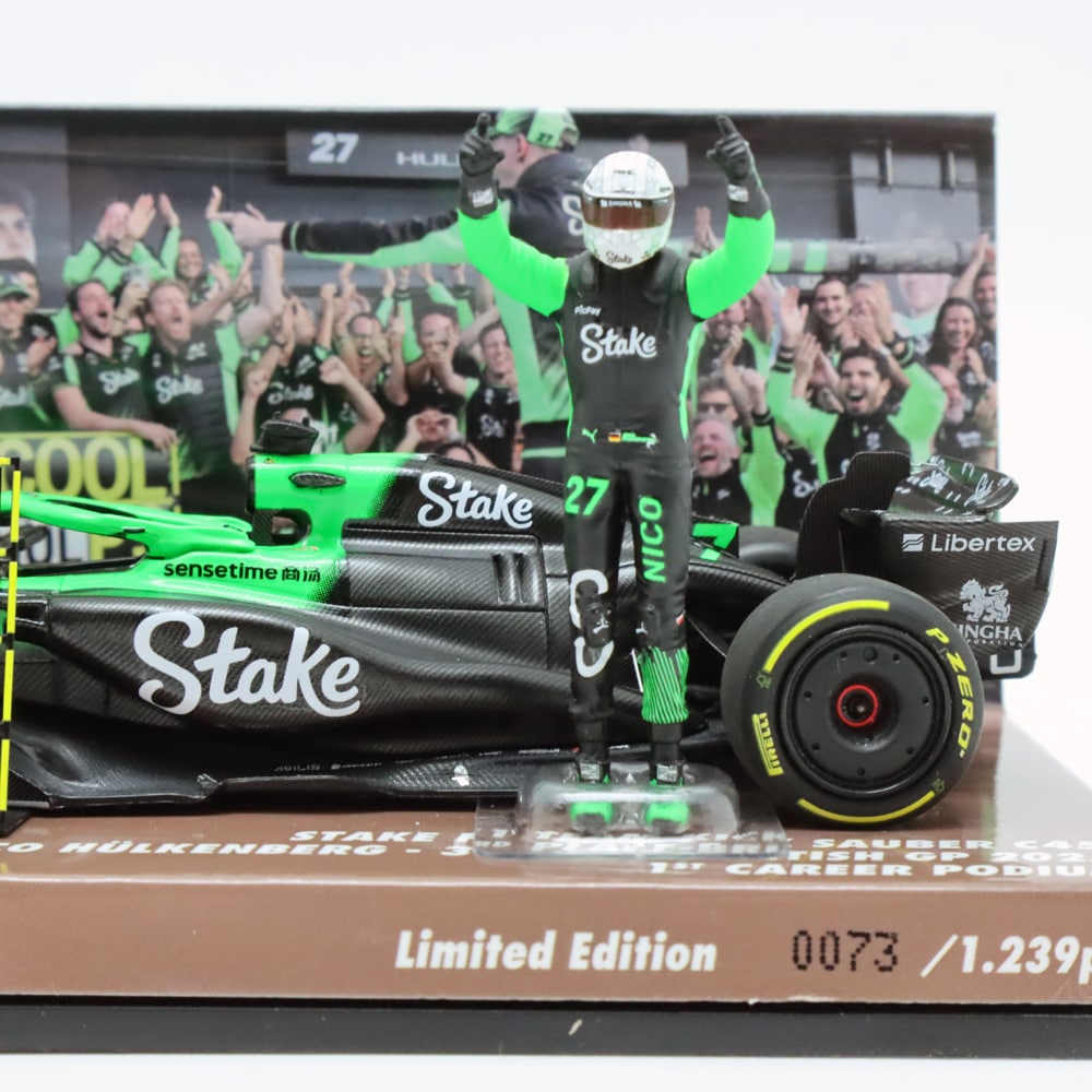 F1 TEAMニコヒュルケンベルグ選手の直筆サイン入り1:43 Amazon.co.jp: ニコ・ヒュルケンベルグ 直筆サイン ドライバーズカード