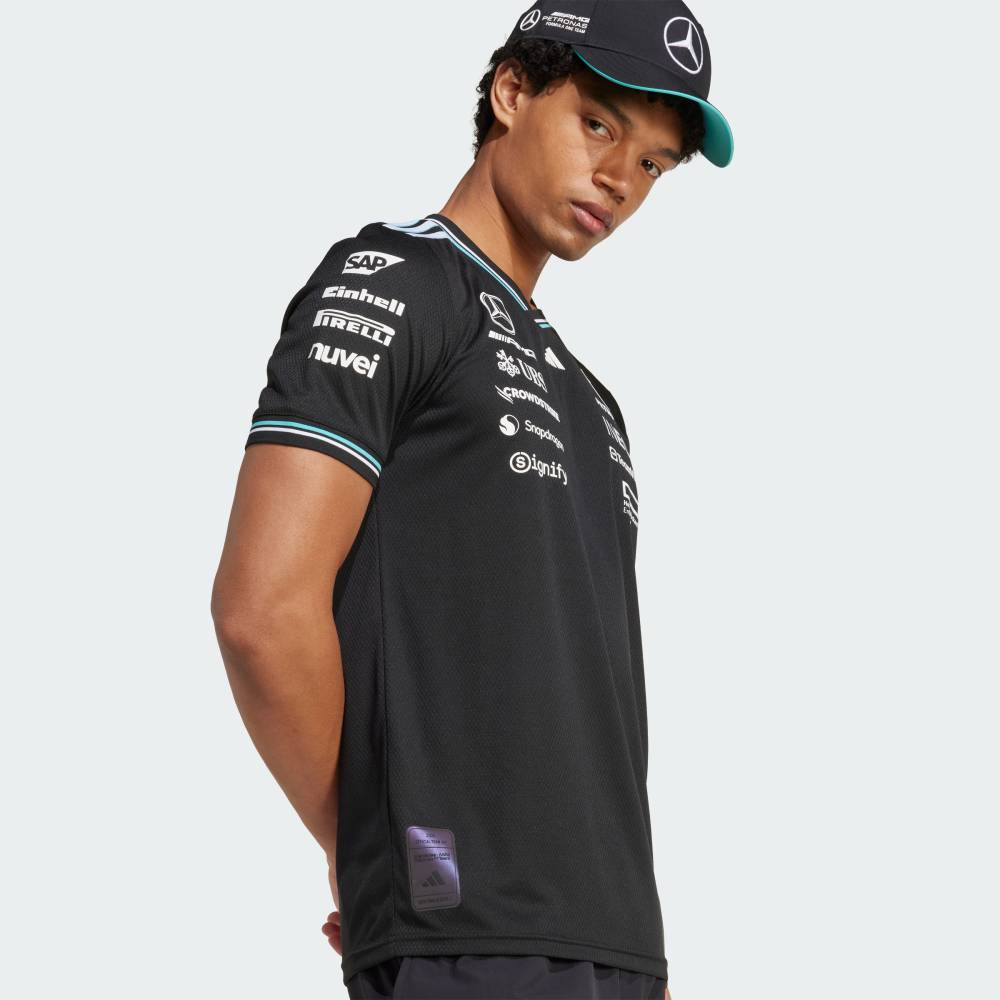 メルセデス AMG ペトロナス F1 チーム オーセンティック Tシャツ