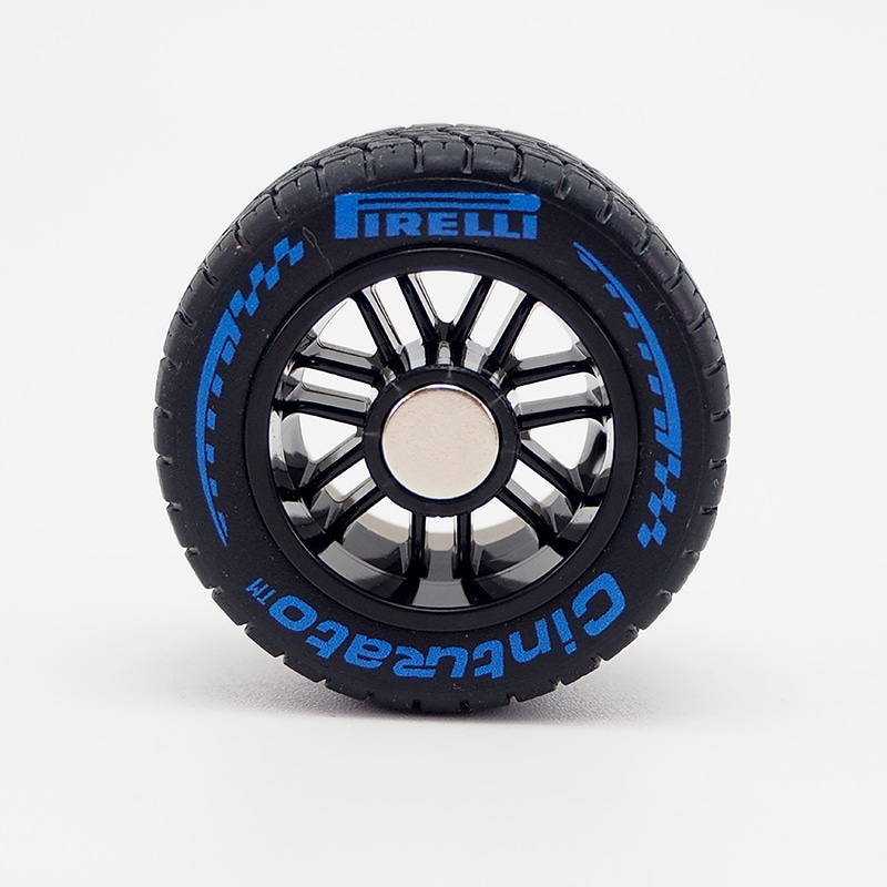 2026 ピレリ タイヤ コンパウンド マグネット With ホイール | PIRELLI