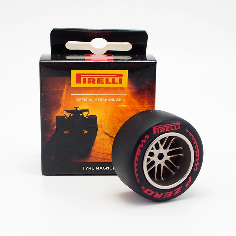 ネ*ク様 クラウンエンブレム付きPIRELLIタイヤセット 15インチ 2026 ピレリ タイヤ コンパウンド マグネット With ホイール | PIRELLI
