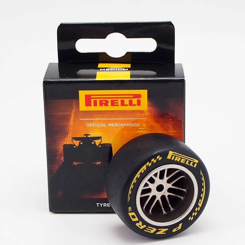 2026 ピレリ タイヤ コンパウンド マグネット With ホイール | PIRELLI