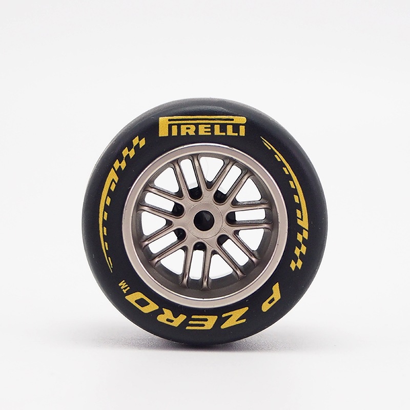2026 ピレリ タイヤ コンパウンド マグネット With ホイール | PIRELLI