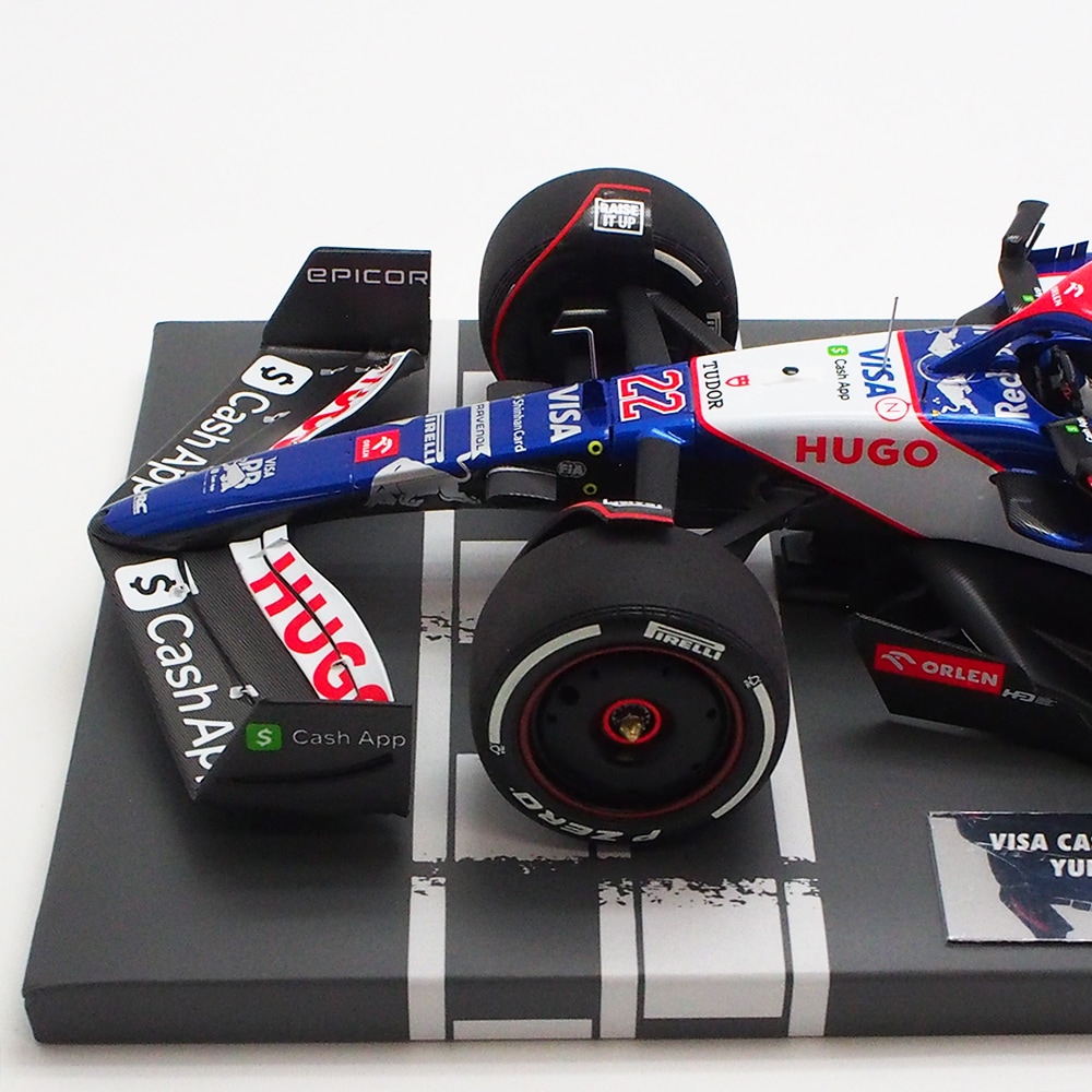 ミニチャンプス 1/18 ビザ キャッシュ RB F1 チーム VCARB 01 角田 裕