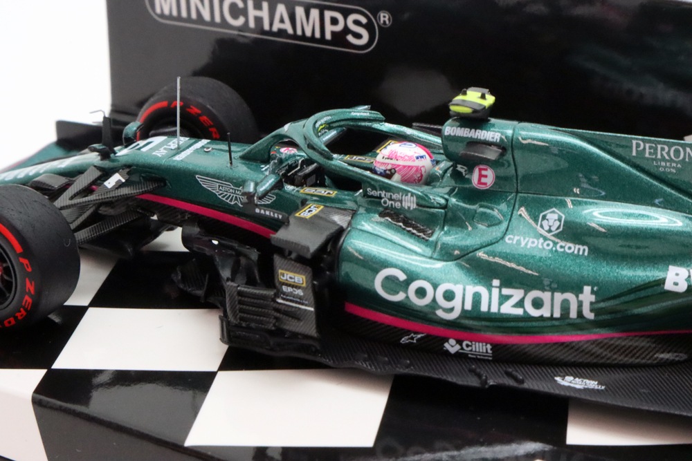 F1 S.ベッテル アゼルバイジャンＧＰ 2位 AMR21 ミニチャンプス 1/43 アストンマーティン コグニザント F1チーム