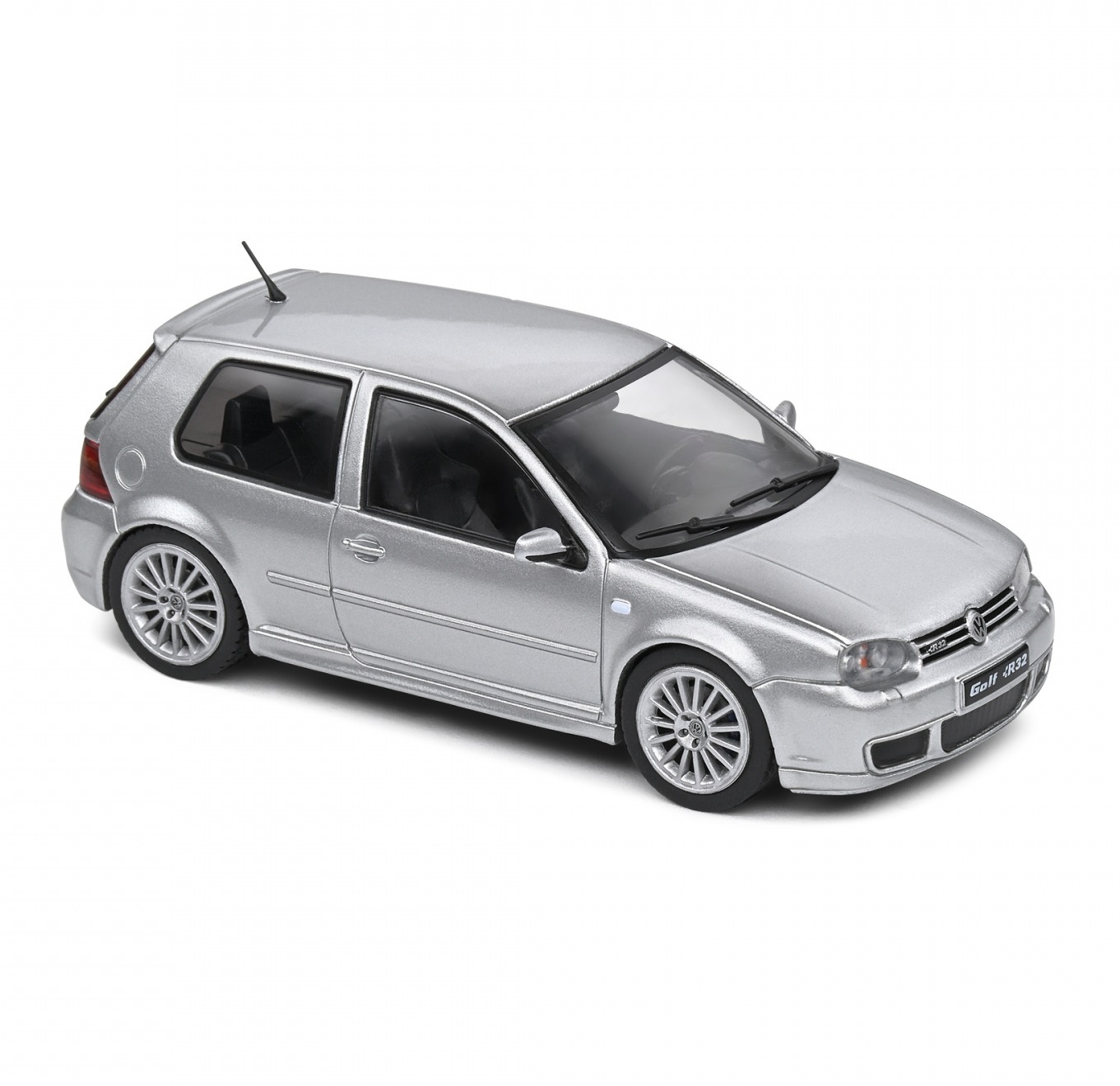 ソリド 1/43 フォルクスワーゲン VW Golf R32 2003年 シルバー | 1/43