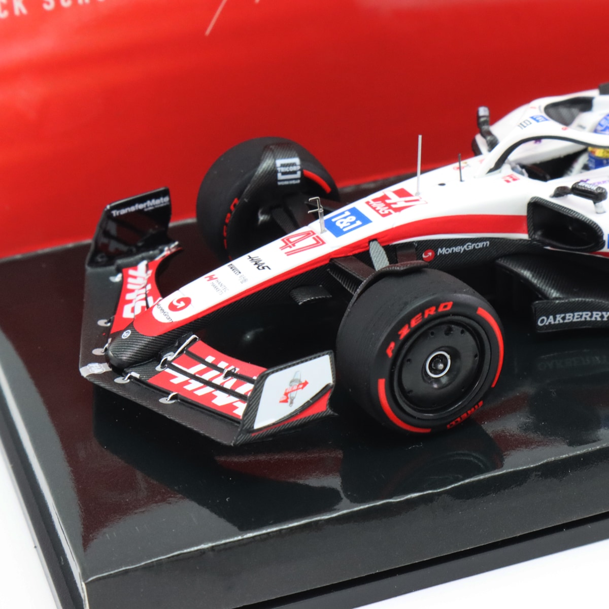 ミニチャンプス ハースF1  VF-22 ミック シューマッハ イギリスGP Haas F1 Team VF-22 Mick Schumacher British GP 8th 2022 1st