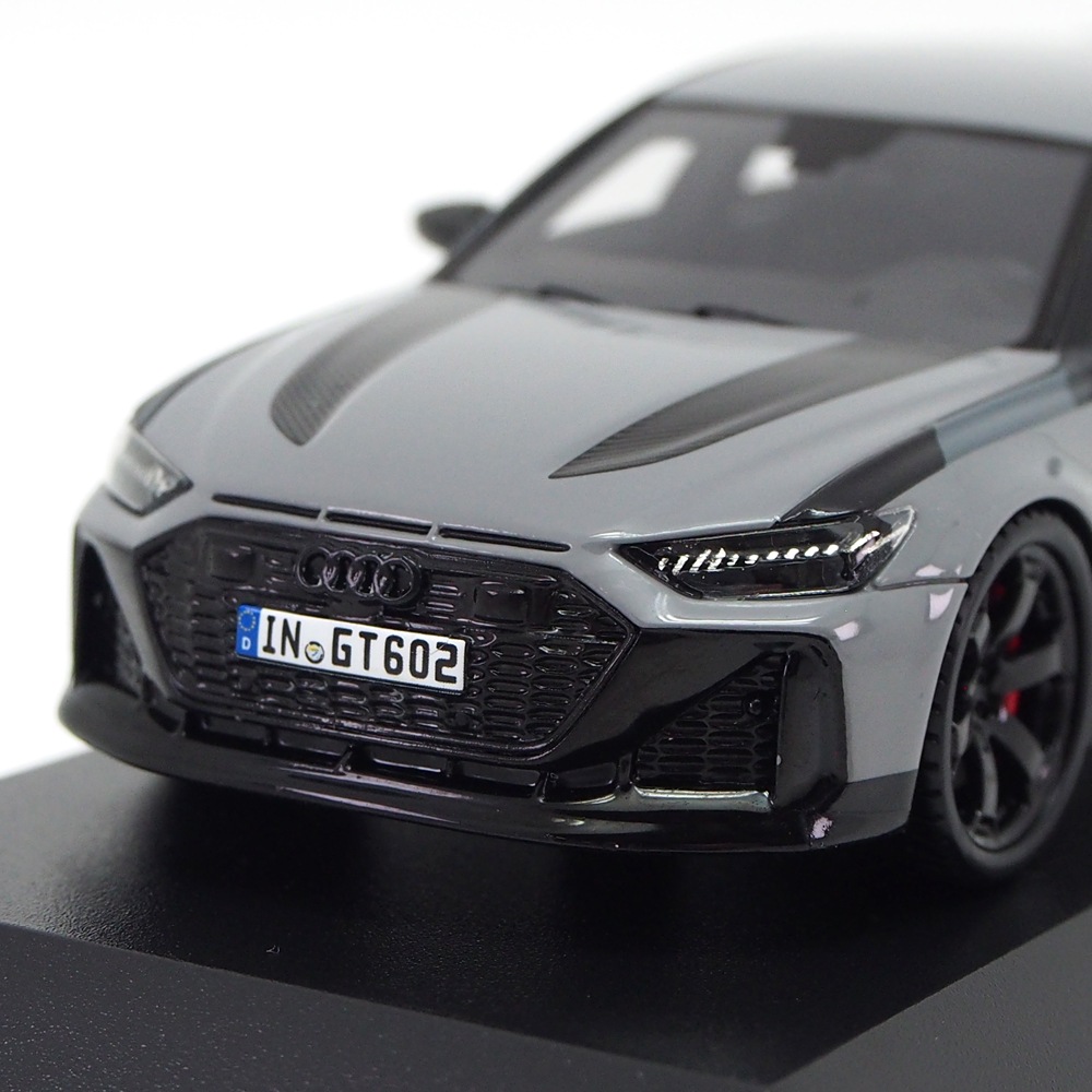 アウディ ディーラーコレクション 1/43 アウディ Audi RS 6 アバントGT