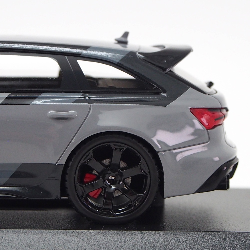 アウディ ディーラーコレクション 1/43 アウディ Audi RS 6 アバントGT