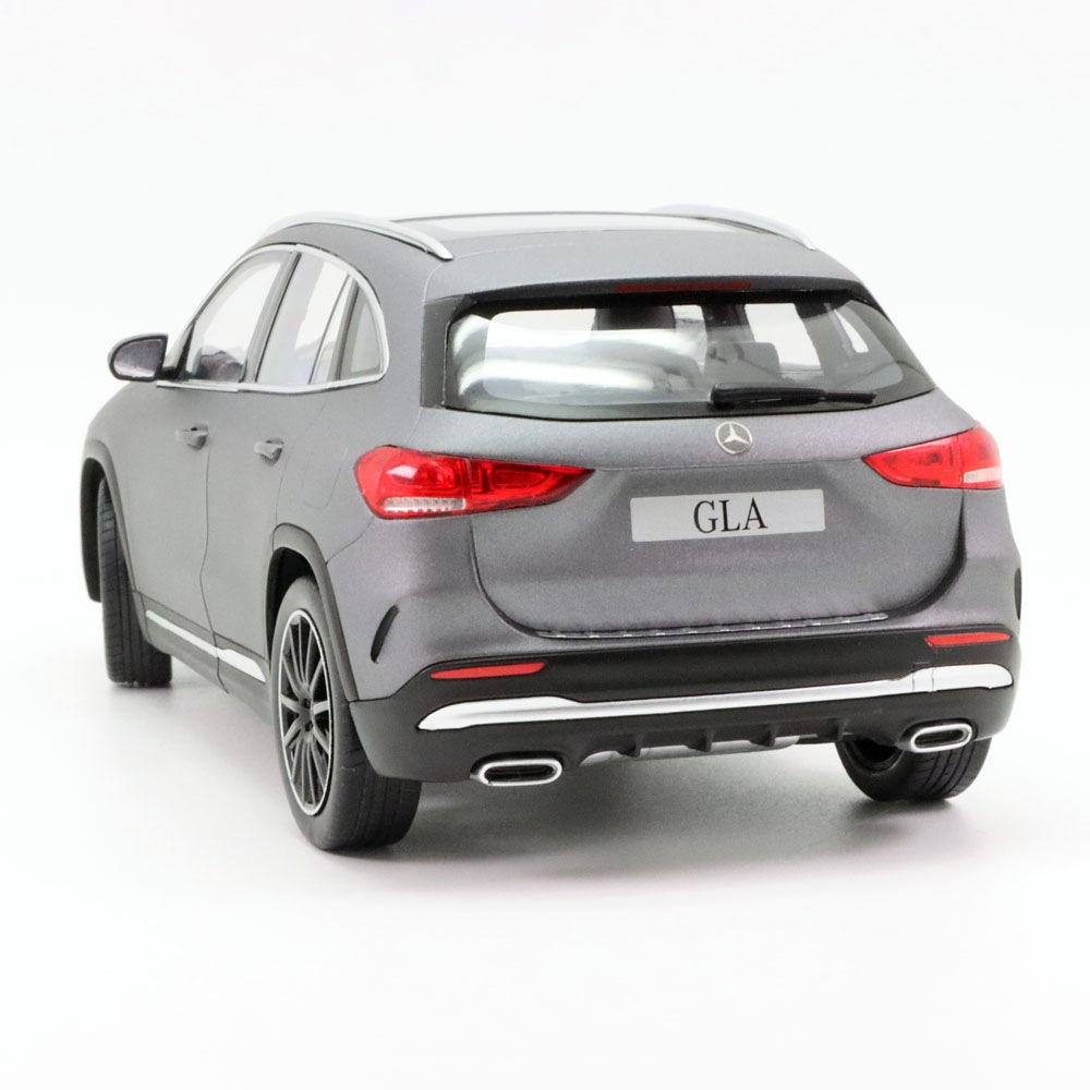 Z-Models 1/18 メルセデス ベンツ GLA クラス H247 2020年式