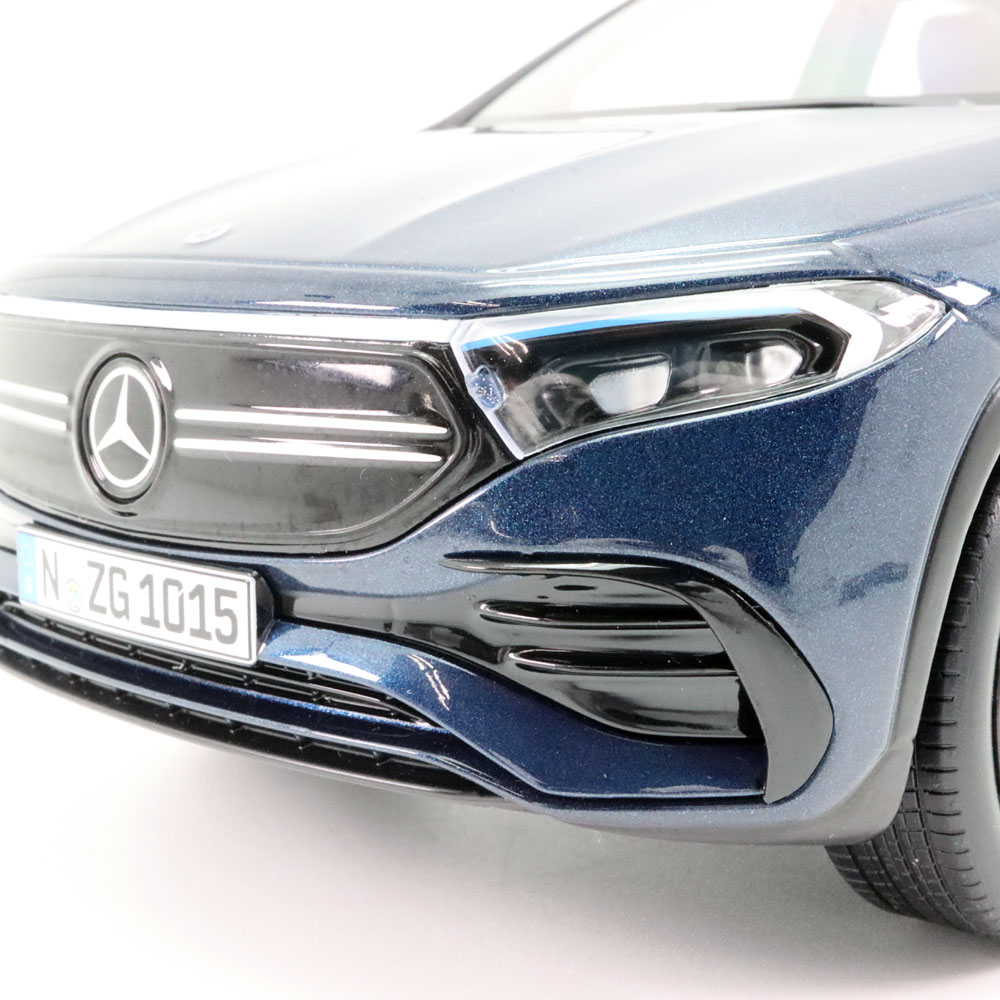NZG 1/18 メルセデス ベンツ EQA 2021年式 デニム ブルー メタリック
