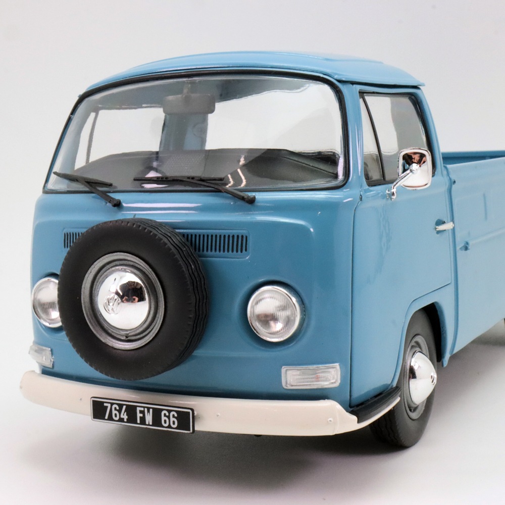 ソリド 1/18 フォルクスワーゲン VW T2 ピックアップ 1968年 ブルー