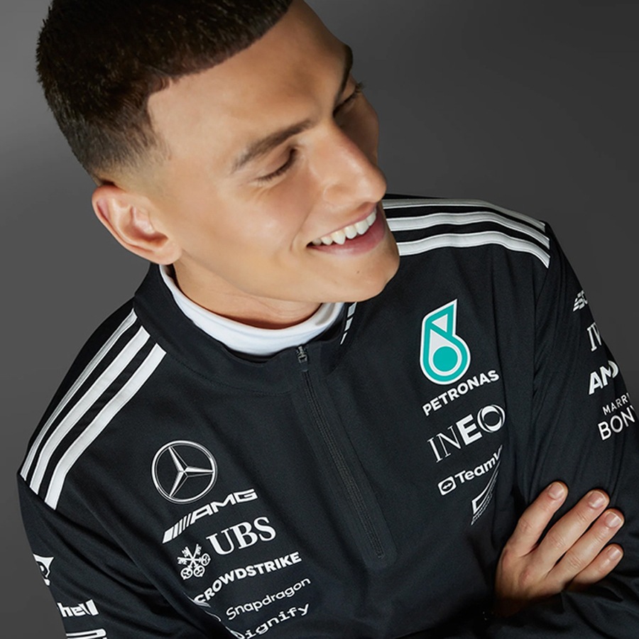 欧州規格 2025 メルセデス AMG ペトロナス F1 チーム 1/4 ジップ