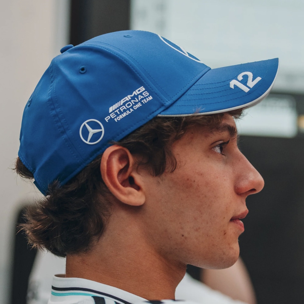 2025 メルセデス AMG ペトロナス F1チーム キミ アントネッリ ベース