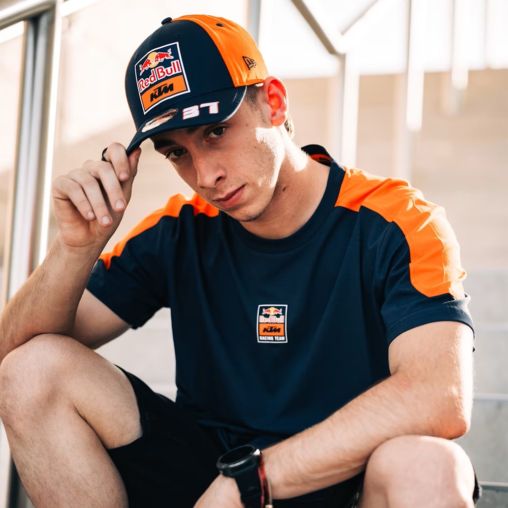 2025 KTM レッドブル レーシング オフィシャル #37 ペドロ アコスタ