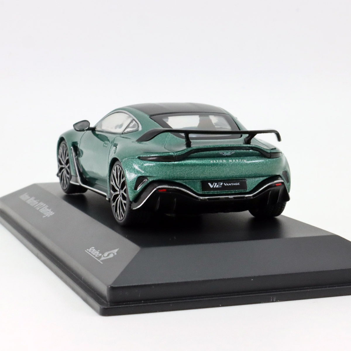 ソリド 1/43 アストンマーティン V12 ヴァンテージ 2023年式 モデル