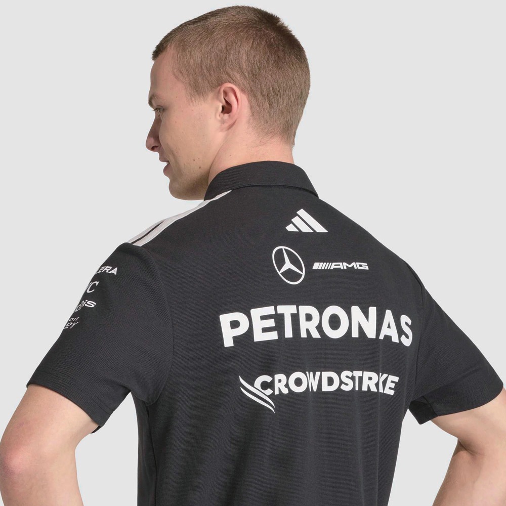 海外規格サイズ 2026 メルセデス AMG ペトロナス F1 チーム ポロシャツ