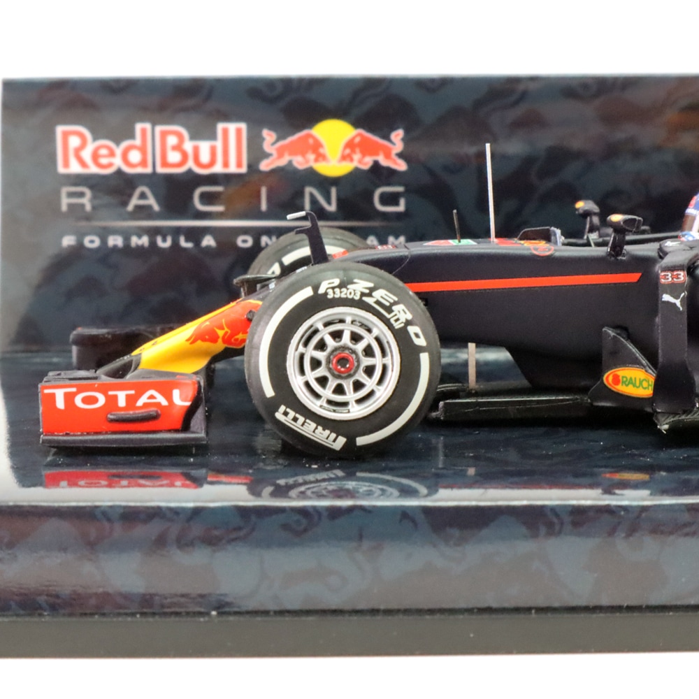 ミニチャンプス 1/43 レッドブル レーシング RB12 マックス