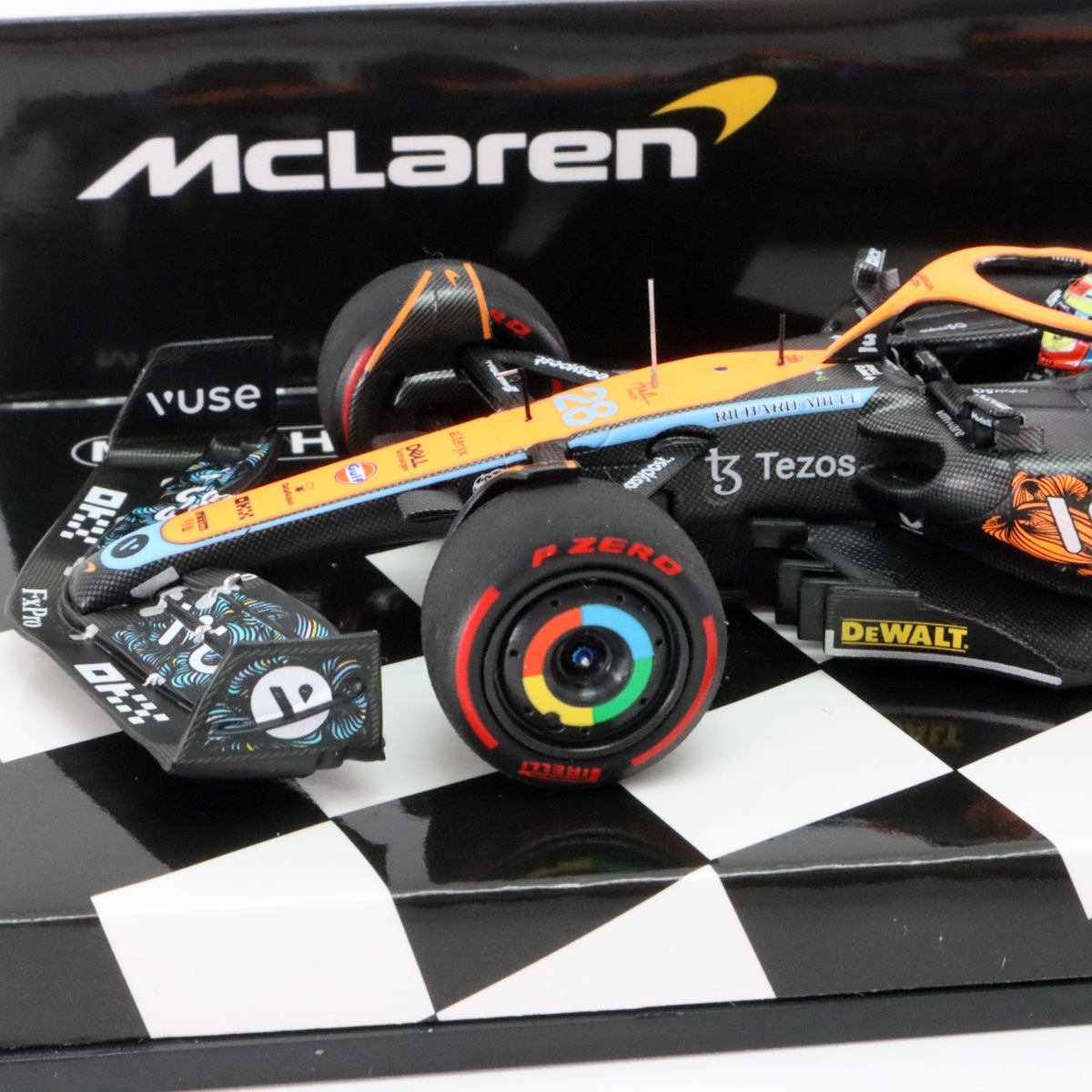 レアライブラリー　The Scottmen Plus – Pace-Setter ミニチャンプス 1/43 マクラーレン F1 チーム MCL36 オスカー