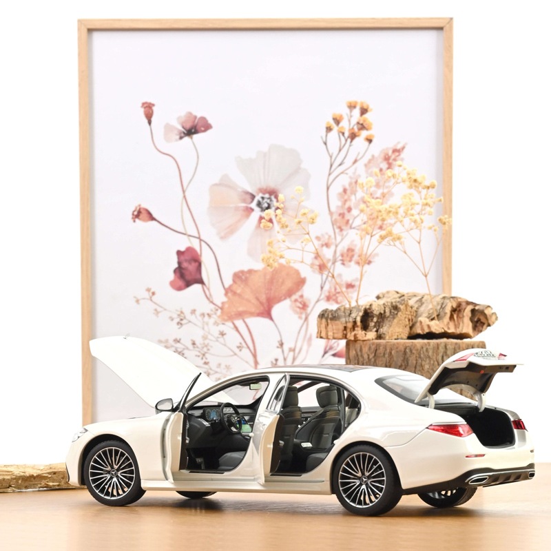 ノレブ 1/18 メルセデス ベンツ Sクラス AMG Line 2021年 ホワイト | 1