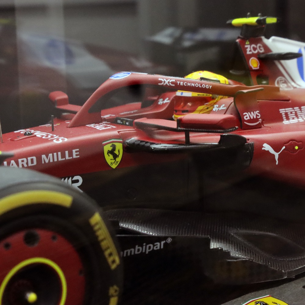 ルックスマート 1/18 スクーデリア フェラーリ SF-25 2025年 中国GP