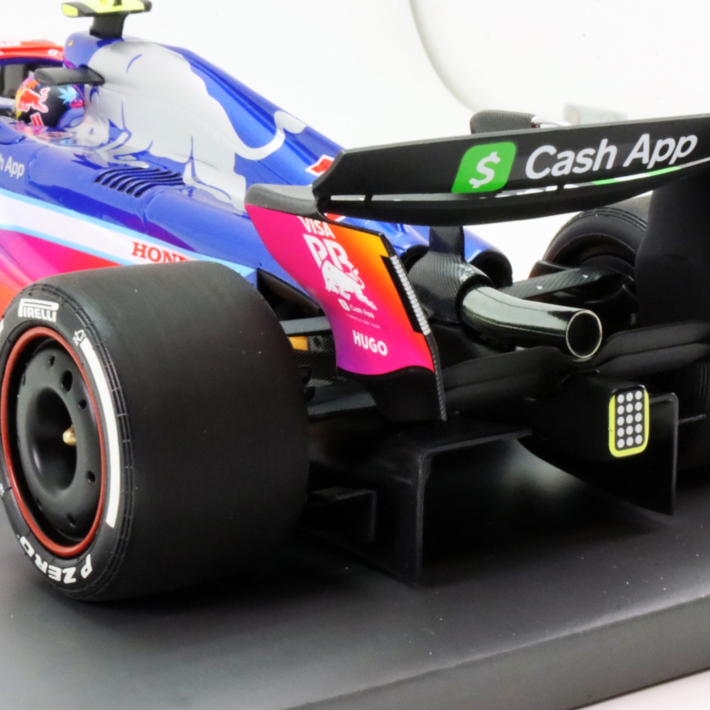 ミニチャンプス 1/18 ビザ キャッシュ RB F1 チーム VCARB01 角田 裕毅