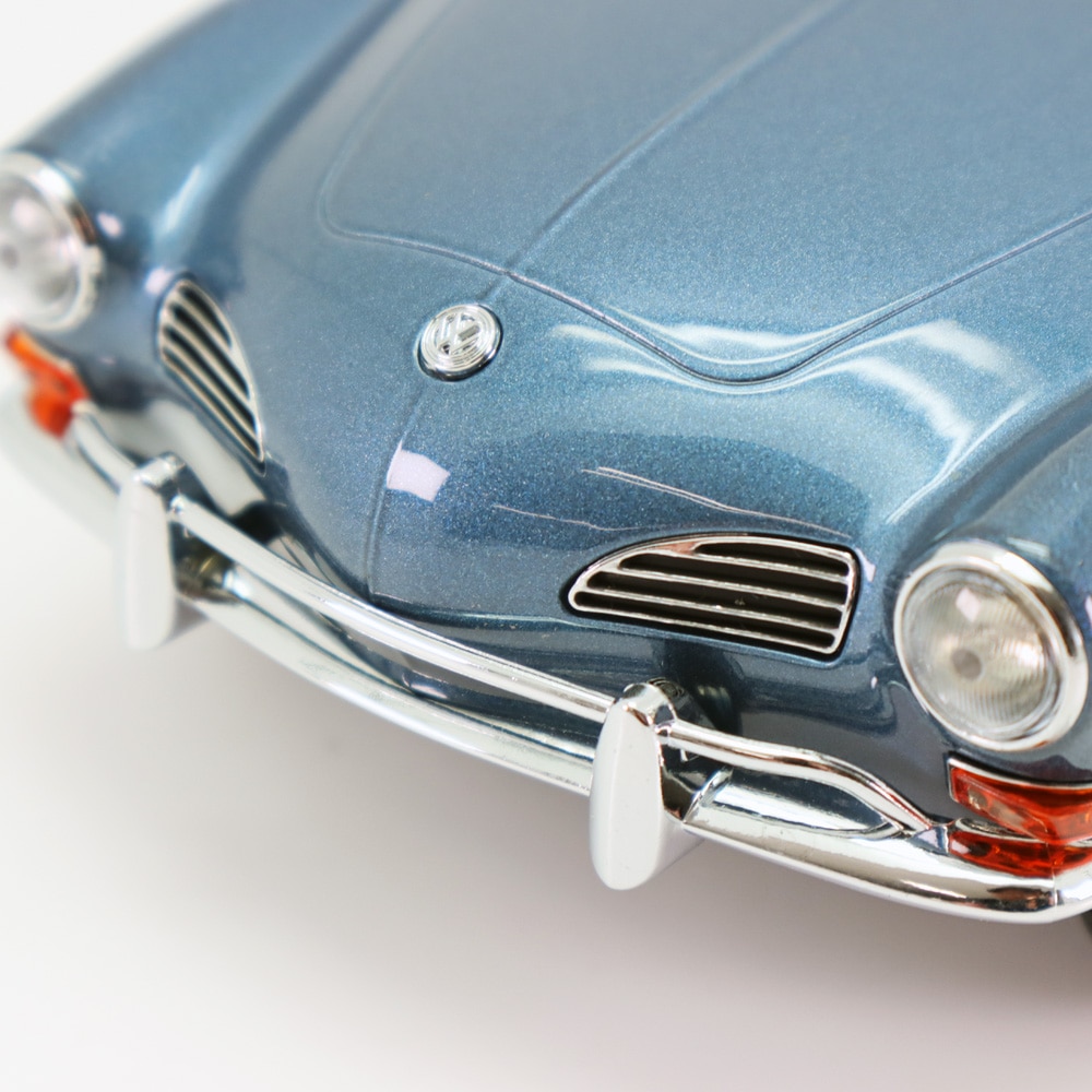 1/18 VW ミニカー カルマンギア 1/18 VW Karmann Ghia フォルクスワーゲン 1966 カルマンギア 白