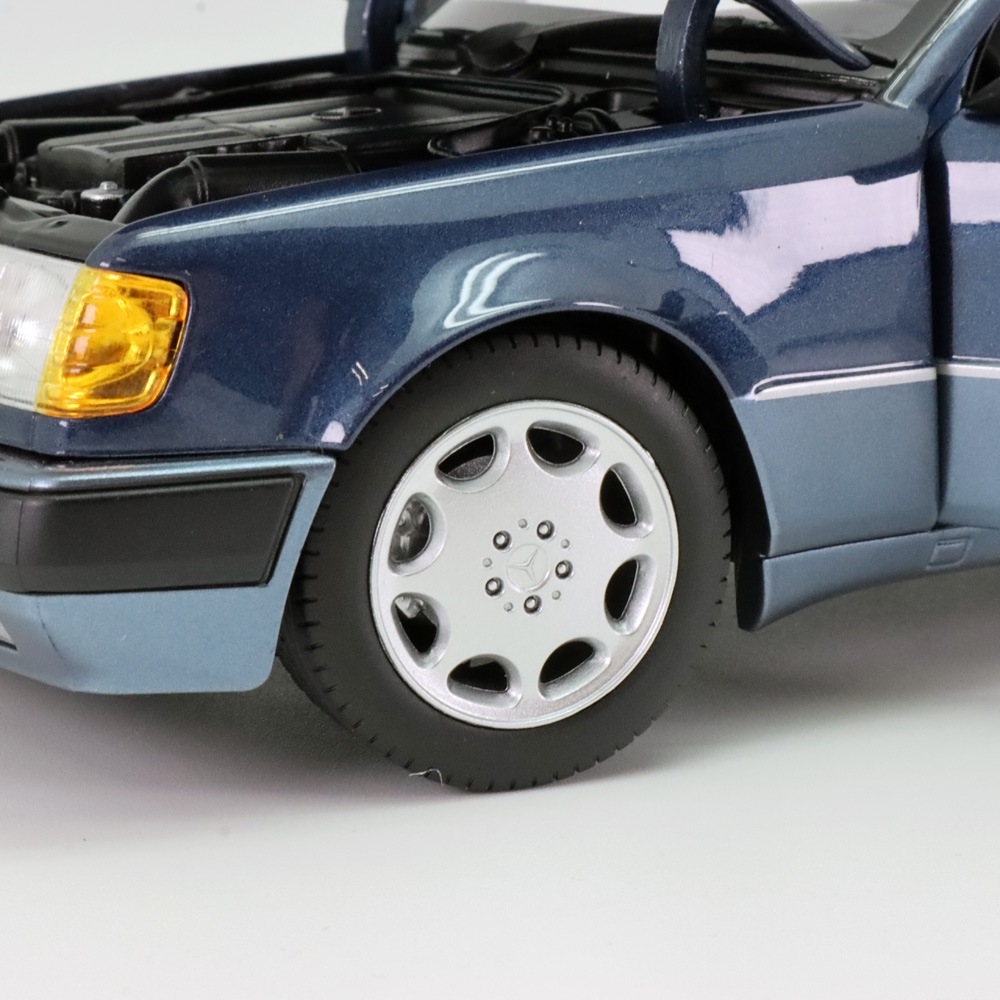 Norev 1/18 メルセデス ベンツ 500 E W124 1990年 ブルーメタリック