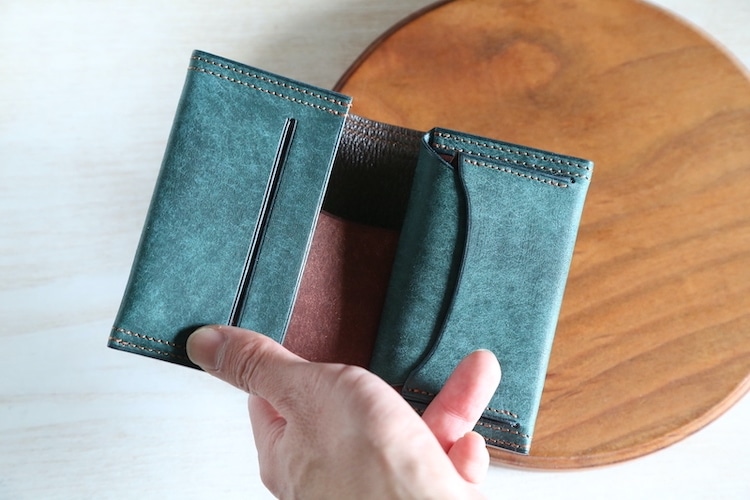 ハーフウォレット Kururi（クルリ） ペトロリオ | Wallet,Half