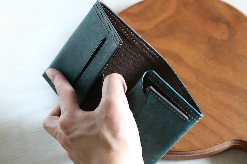 カラーオーダー】 ハーフウォレット Kururi（クルリ） | Wallet