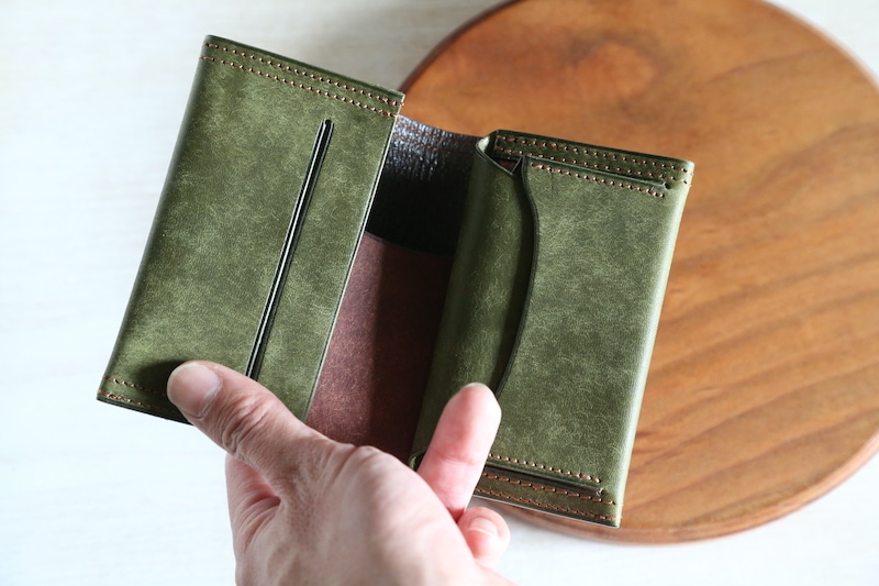 ハーフウォレット Kururi（クルリ） ペトロリオ | Wallet,Half