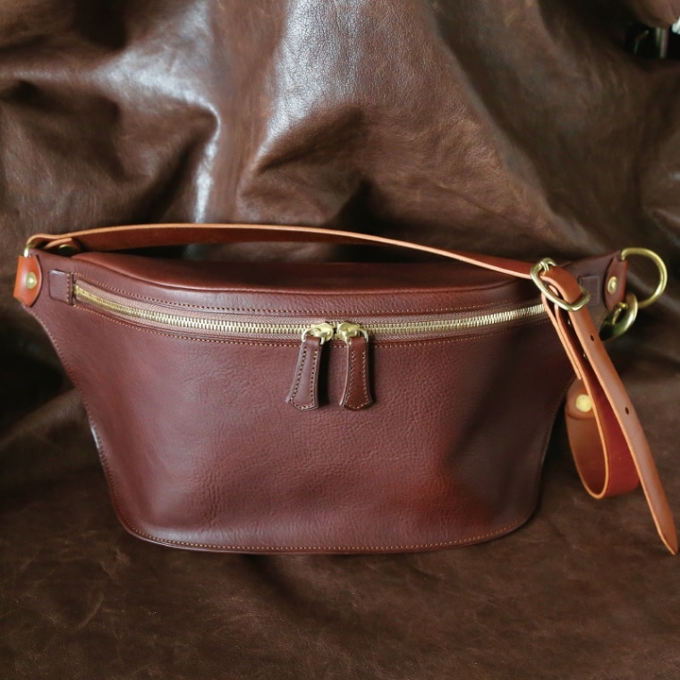 limited】 クロスボディバッグ tasca（タスカ） ロイヤルブルー | Bag