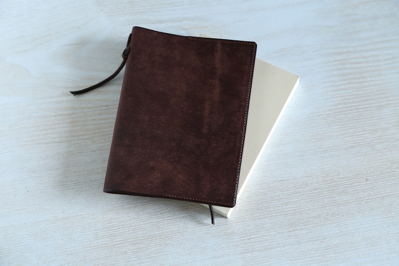 サイズの選べるブックカバー ダークブラウン | Case & Cover,Book