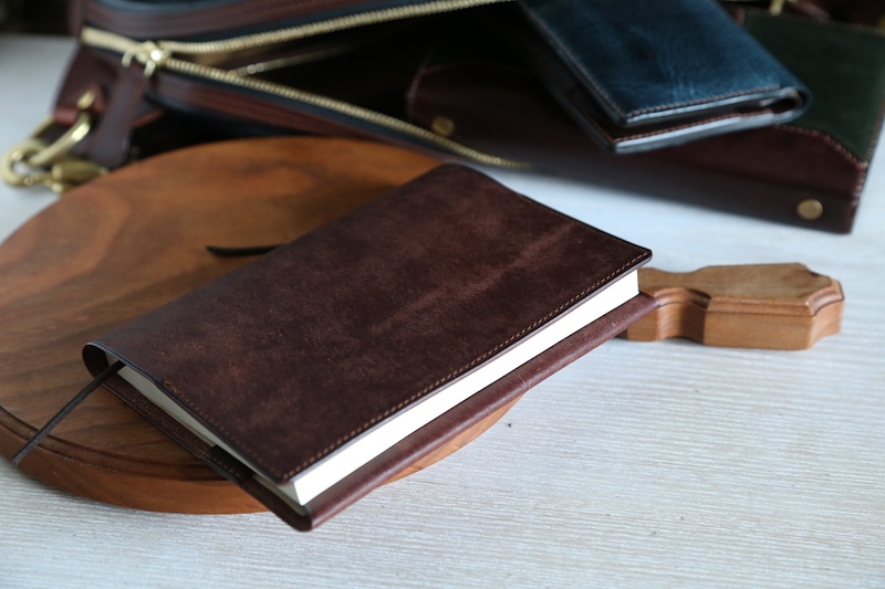 サイズの選べるブックカバー ダークブラウン | Case & Cover,Book