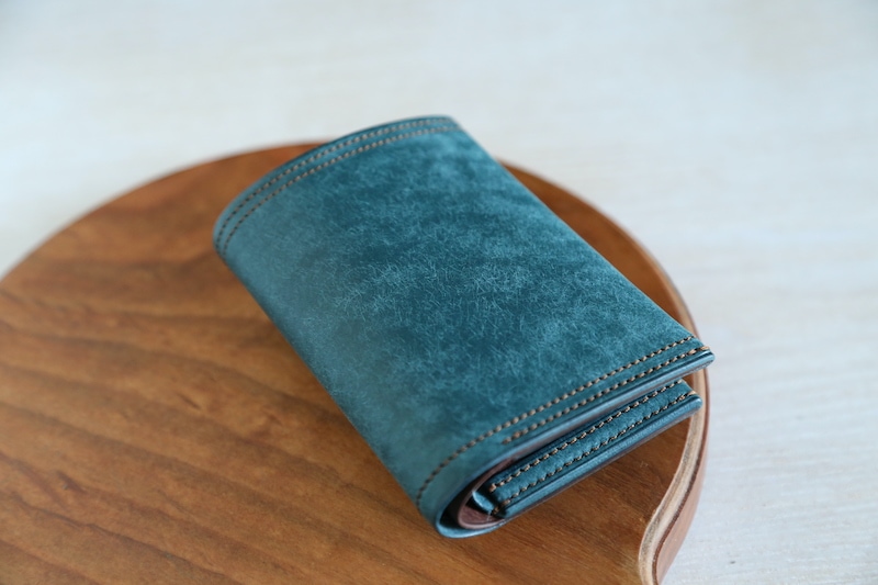 ハーフウォレット Kururi（クルリ） ペトロリオ | Wallet,Half