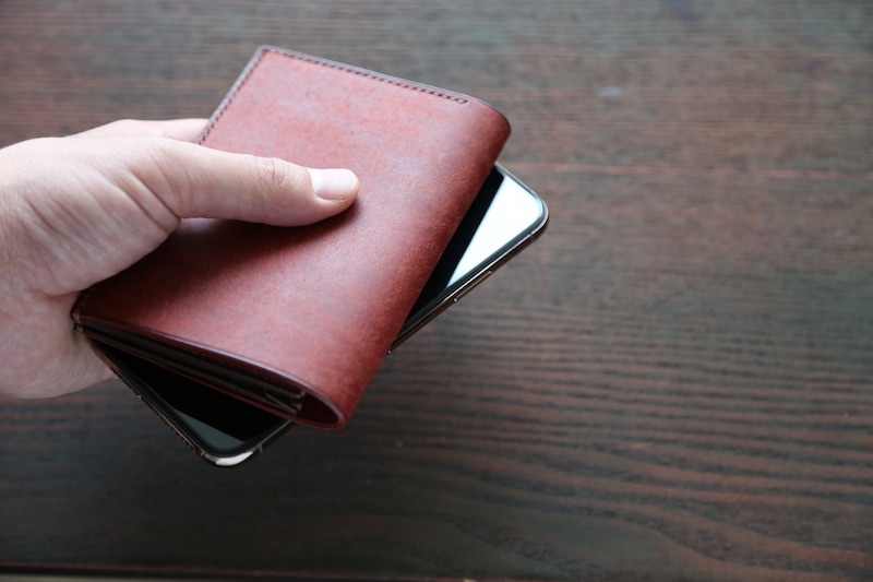 ミドルウォレット ”Medio(メーディオ）” レッドブラウン | Wallet